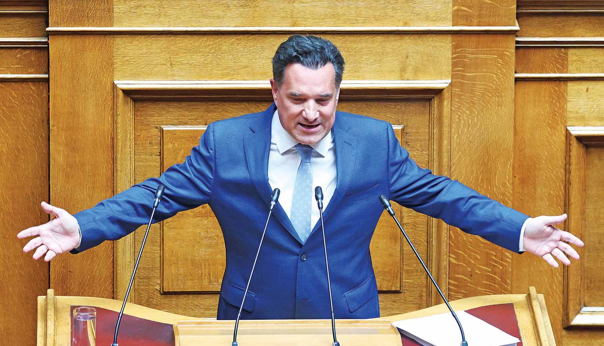 «Αγύριστα τα κομματικά δάνεια»