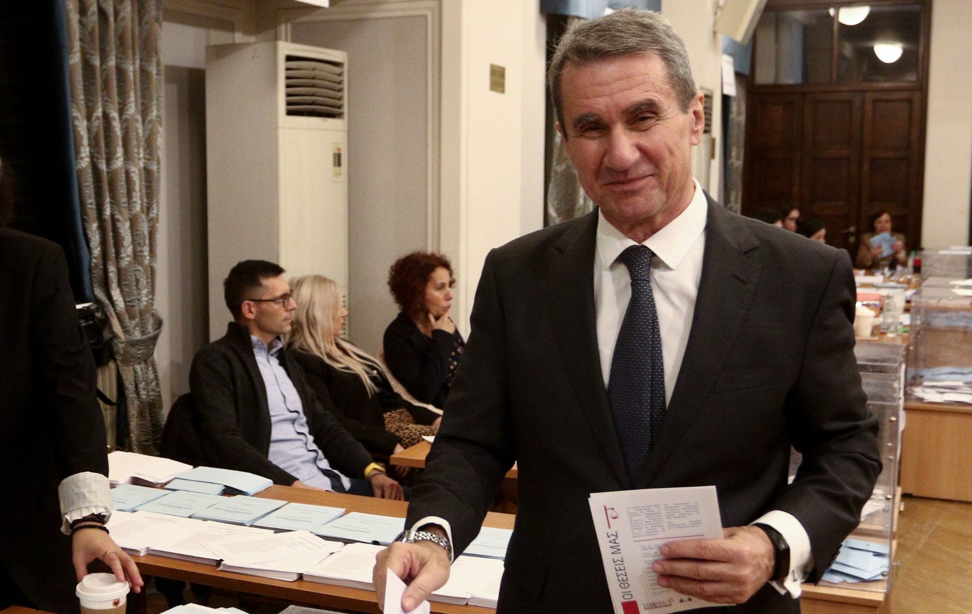 Ο Ανδρέας του «θα, θα, θα»: Από το ορθόδοξο ΠΑΣΟΚ, στο TikTok και τη ΝΔ (video)