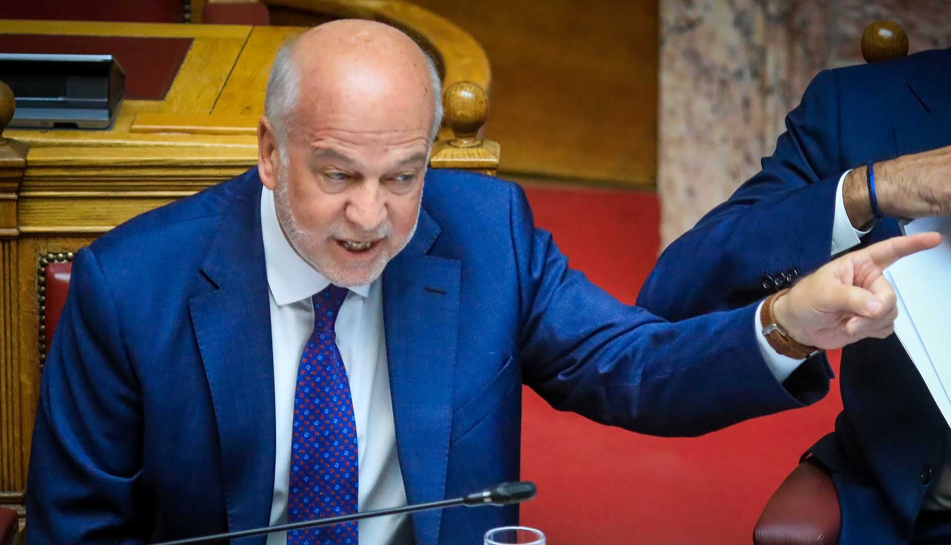 Ο Φλωρίδης θέλει επώνυμα τα τρολ… των άλλων