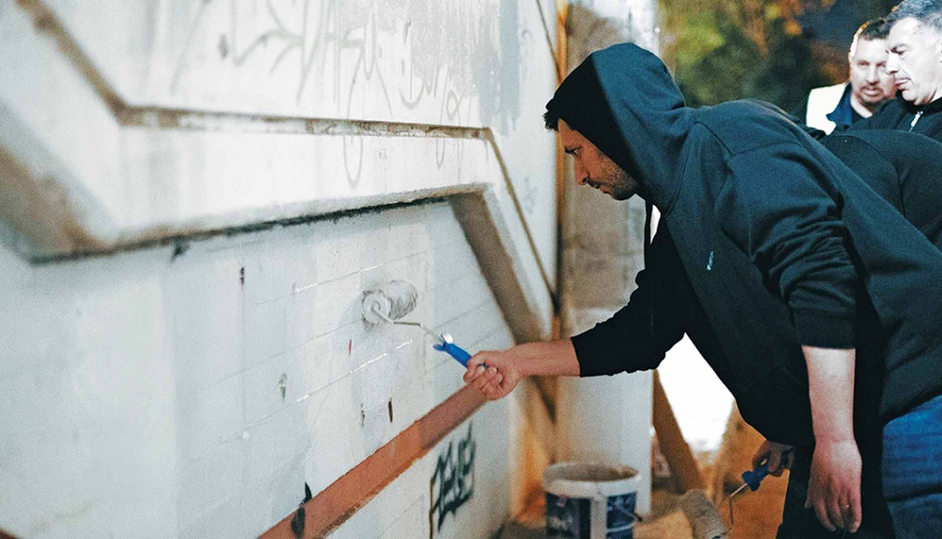 Το σόου του Κυρανάκη με την… μπατανόβουρτσα!
