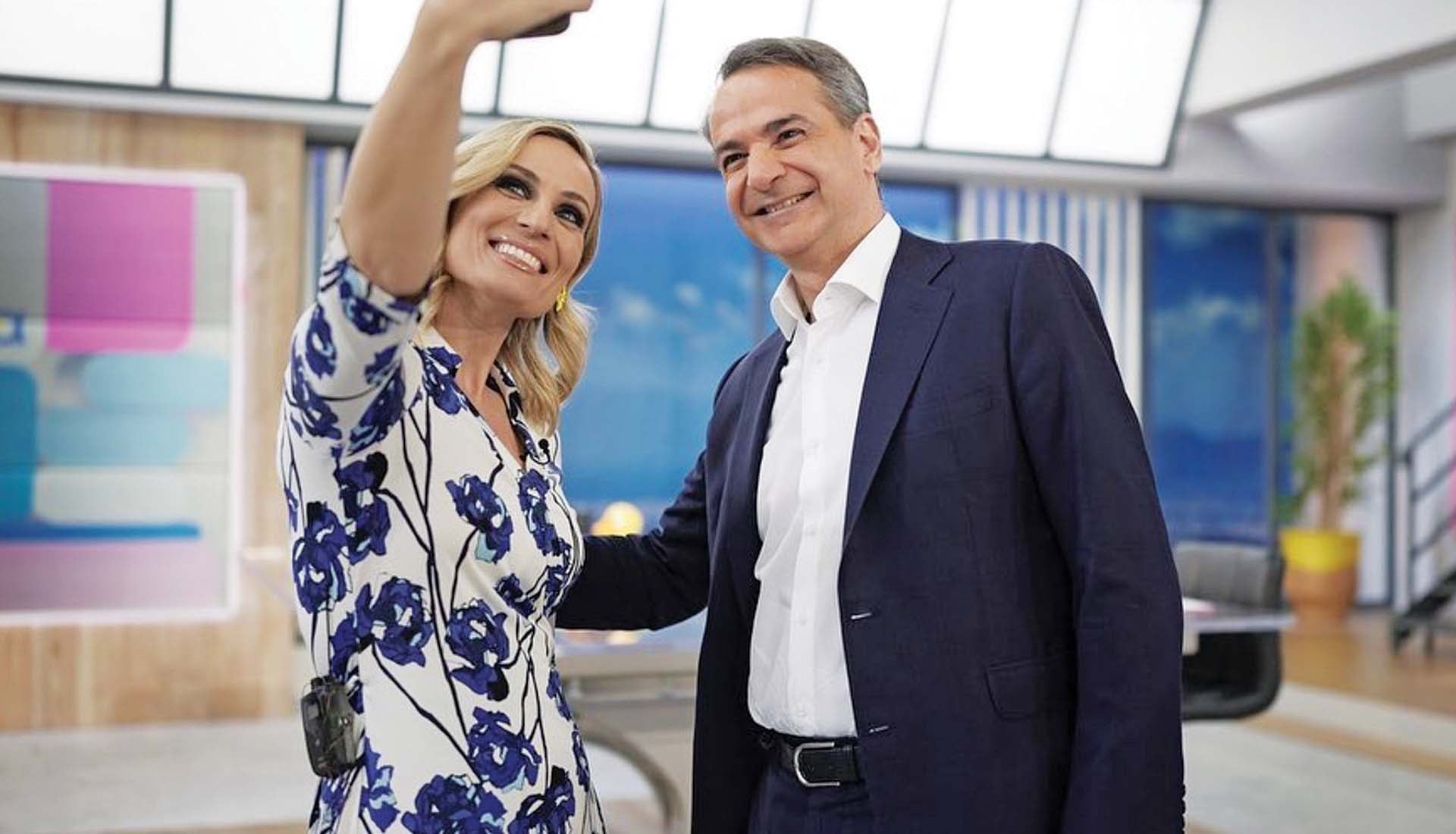 Τα αλησμόνητα τουίτς  της Ελεονώρας Μελέτη