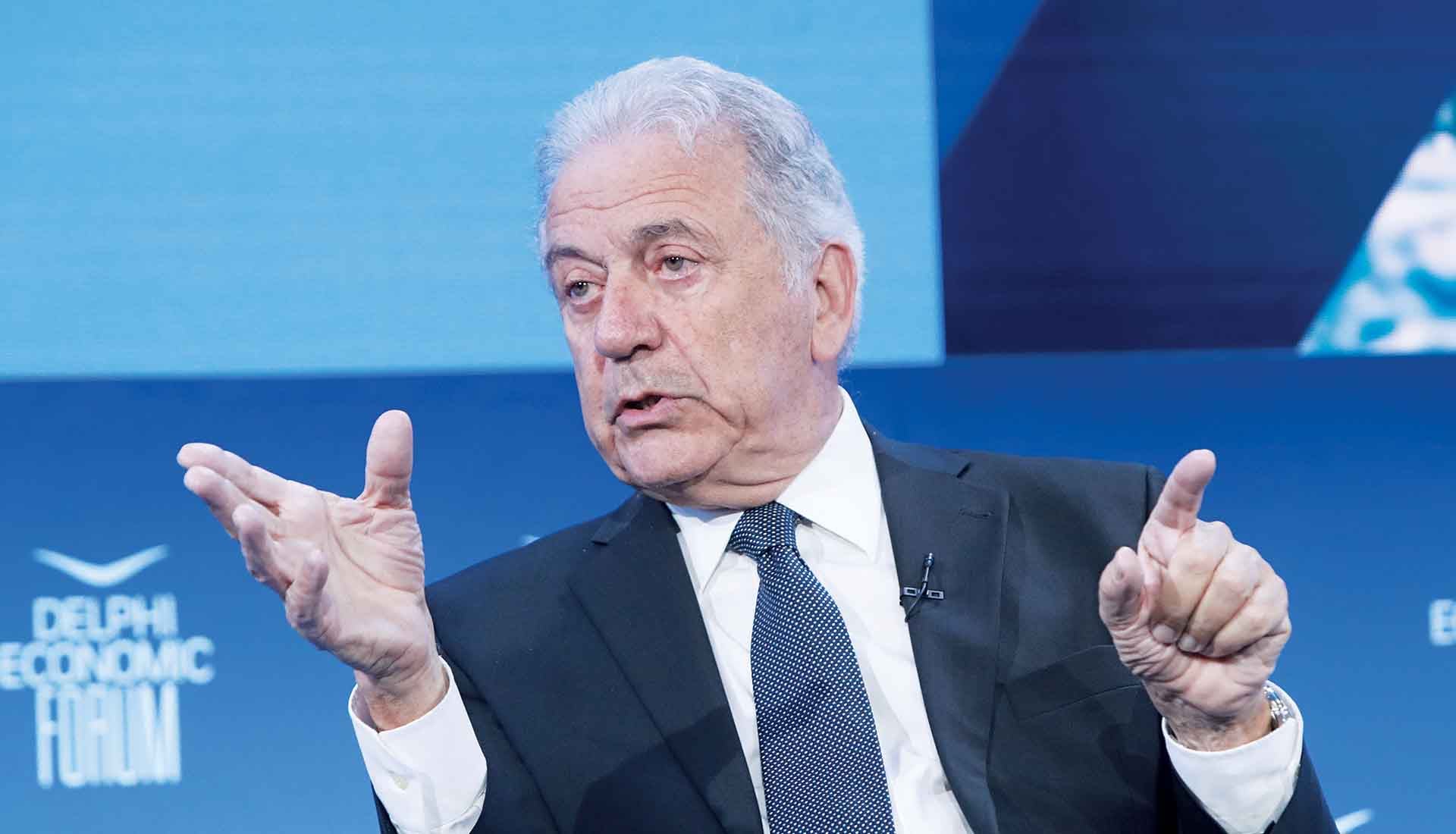 Το Μαξίμου «αδειάζει» τον Αβραμόπουλο!