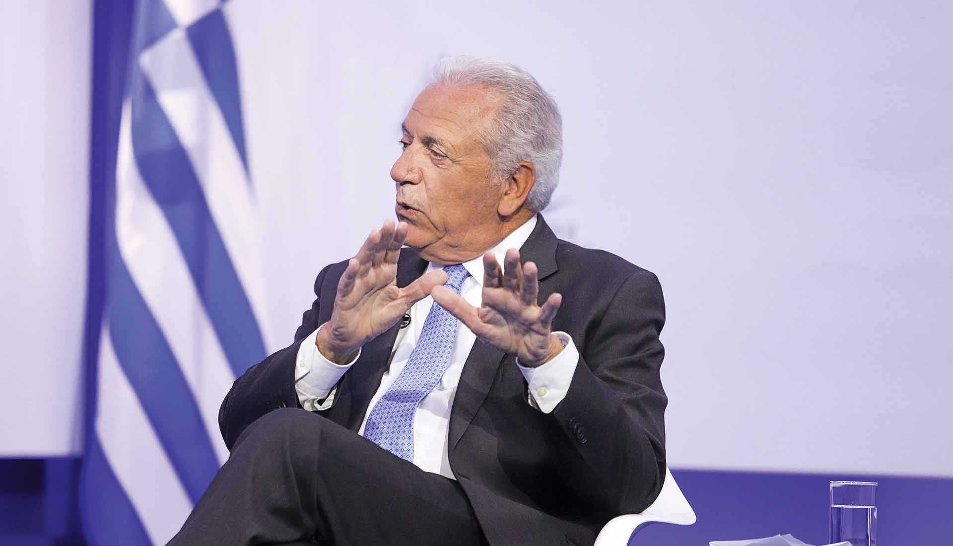 Κόλαφος η Κομισιόν για τον Αβραμόπουλο