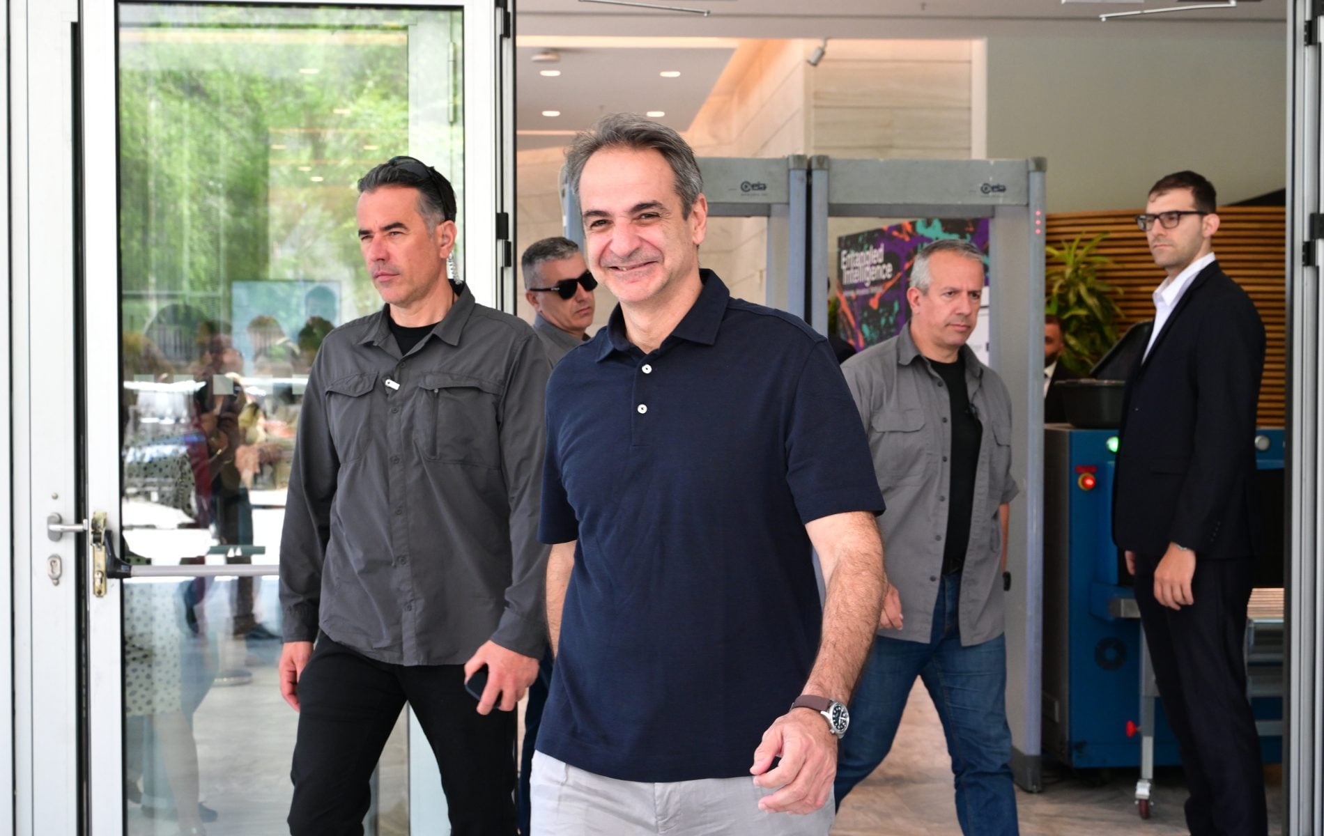 Ανούσια απαρίθμηση από πλατφόρμες στην εβδομαδιαία ανάρτηση Μητσοτάκη