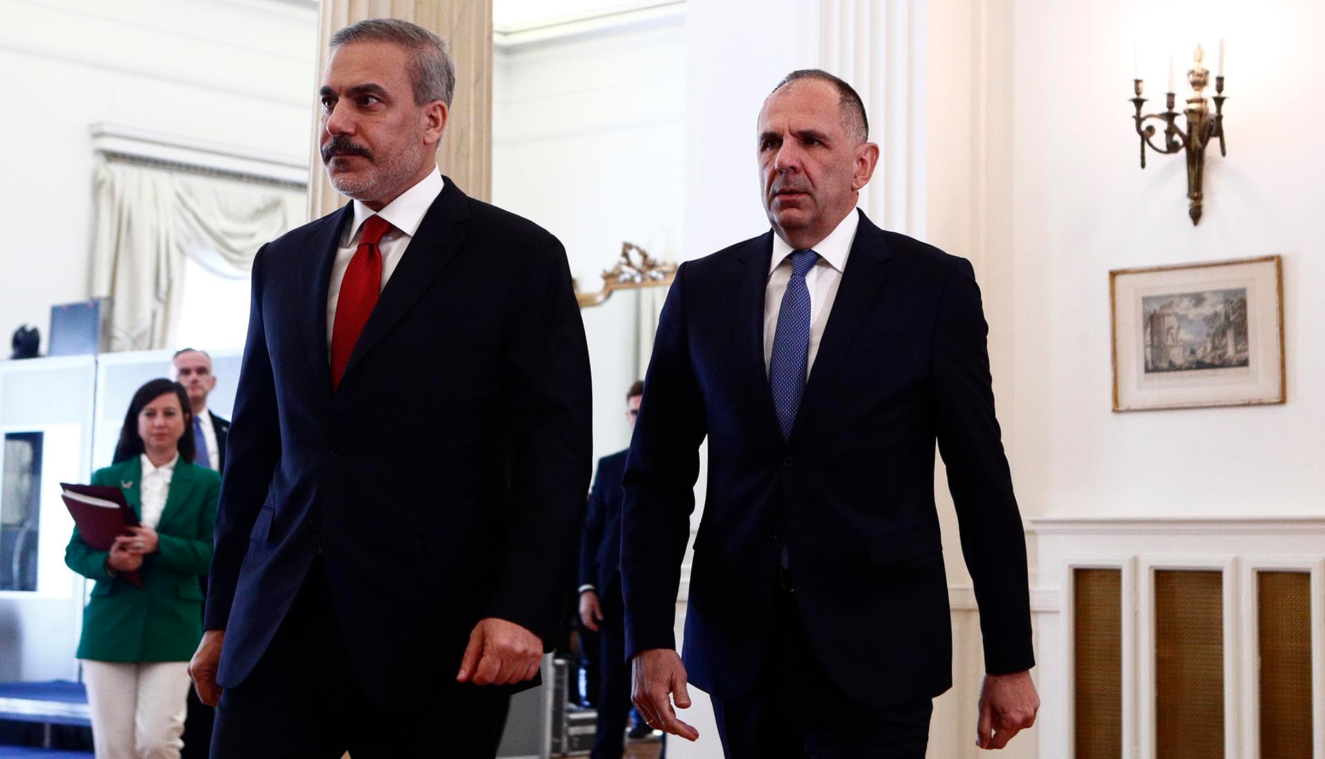 Φοβική η στάση Γεραπετρίτη έναντι Φιντάν για τη «Γαλάζια Πατρίδα»