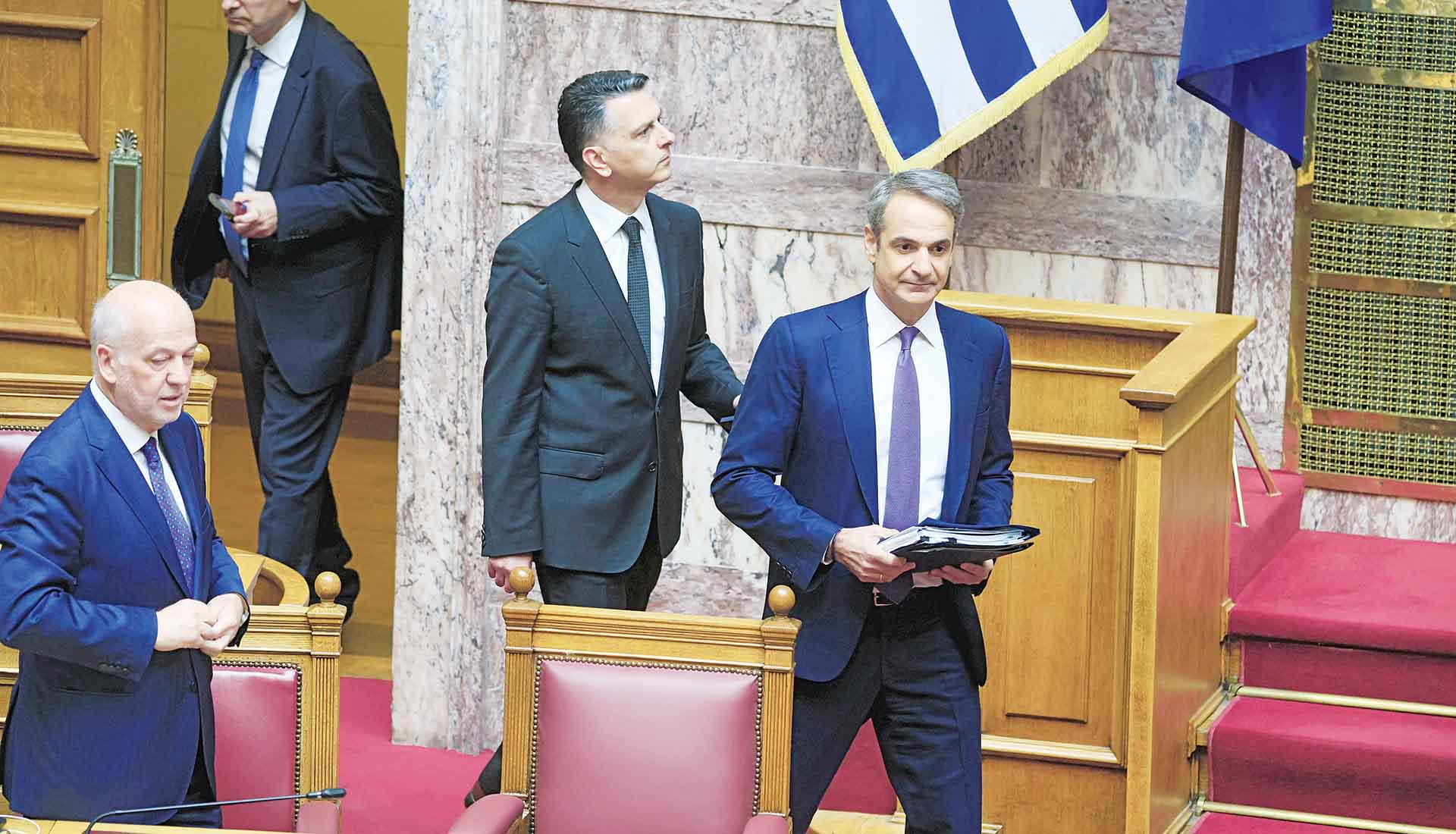 Μείγμα πανικού και καθεστωτικής αλαζονείας