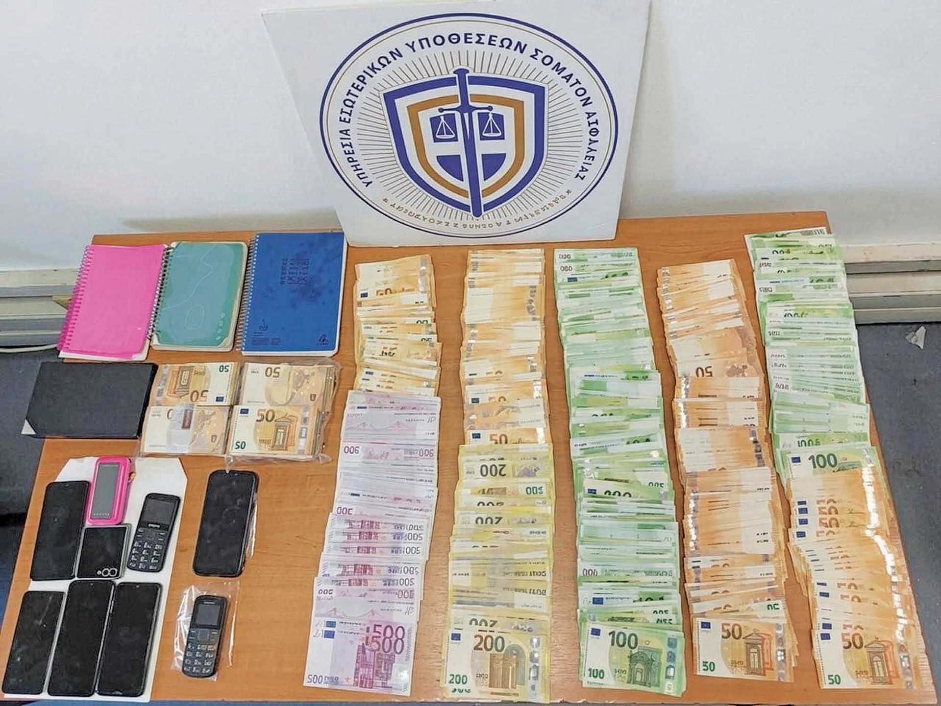 Από τις πολεοδομίες στις αγορές: Η εβδομάδα της ντροπής