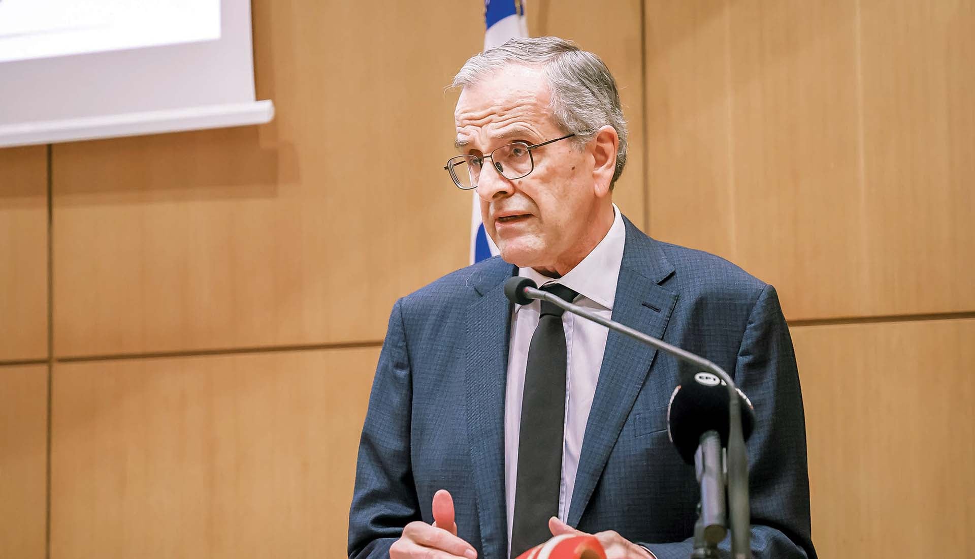 Καταγγελία για έμμισθα τρολ από το Μαξίμου εναντίον του Α. Σαμαρά