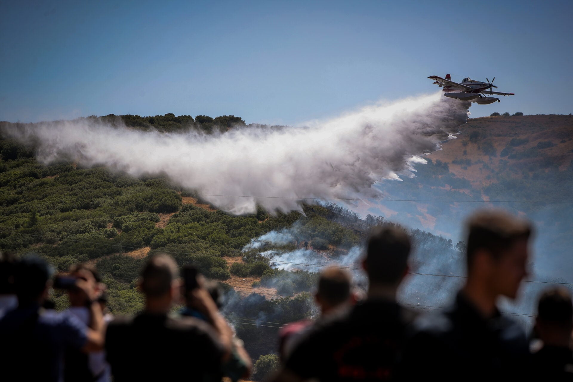 Μεγάλη φωτιά στο Περιβαλλοντικό Πάρκο Δερβενίου στη Θεσσαλονίκη – Ήχησε 112 (Βίντεο)