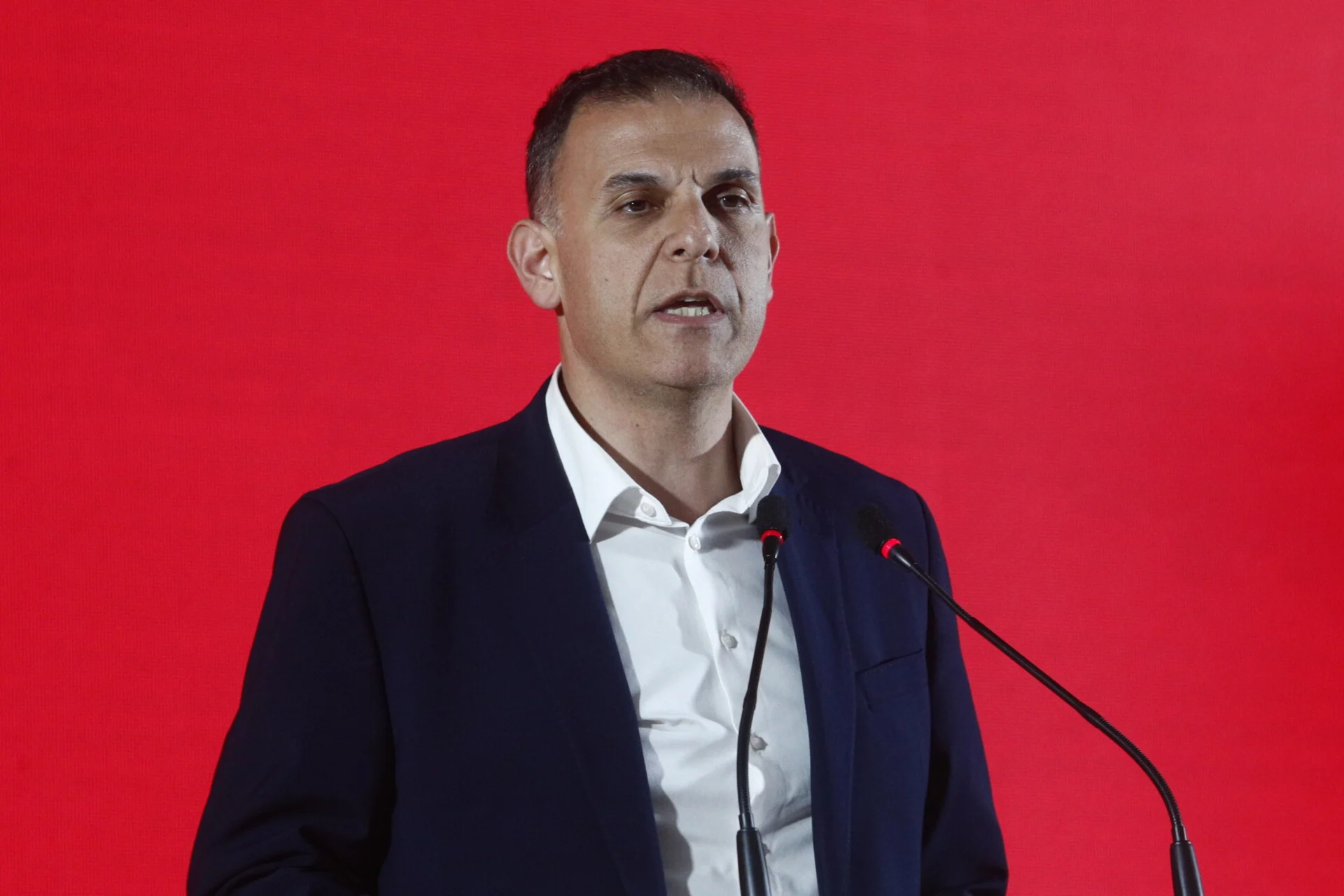 Παραιτήθηκε ο Γιώργος Καραμέρος από τον ΣΥΡΙΖΑ: Επιστρέφει την έδρα
