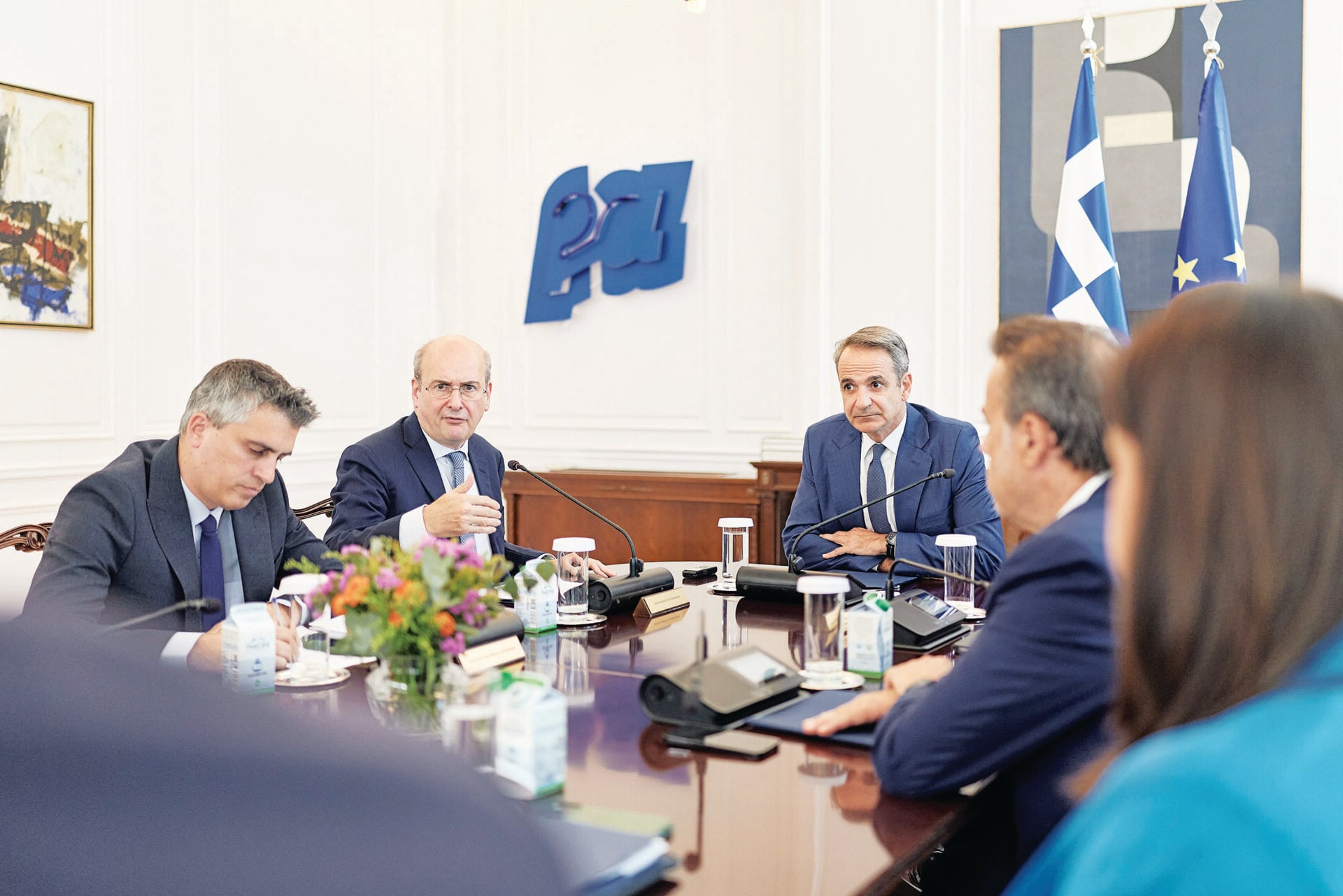 Οι παραπομπές των τεσσάρων αλλάζουν τα πλάνα για εκλογές