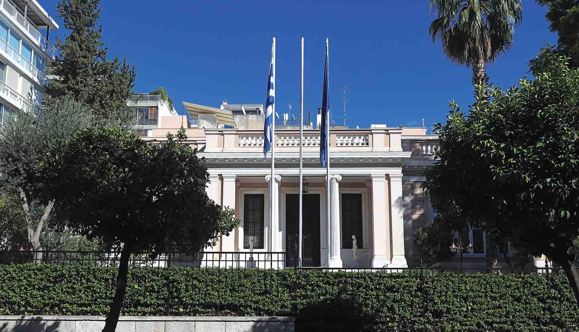 Επίθεση στο Μαξίμου από το «Πρώτο Θέμα»!