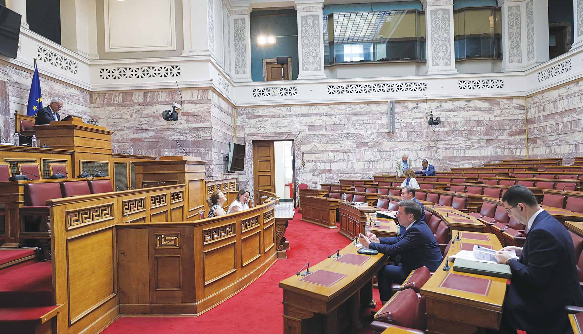 Γιαλαντζί αντάρτες οι «γαλάζιοι» βουλευτές
