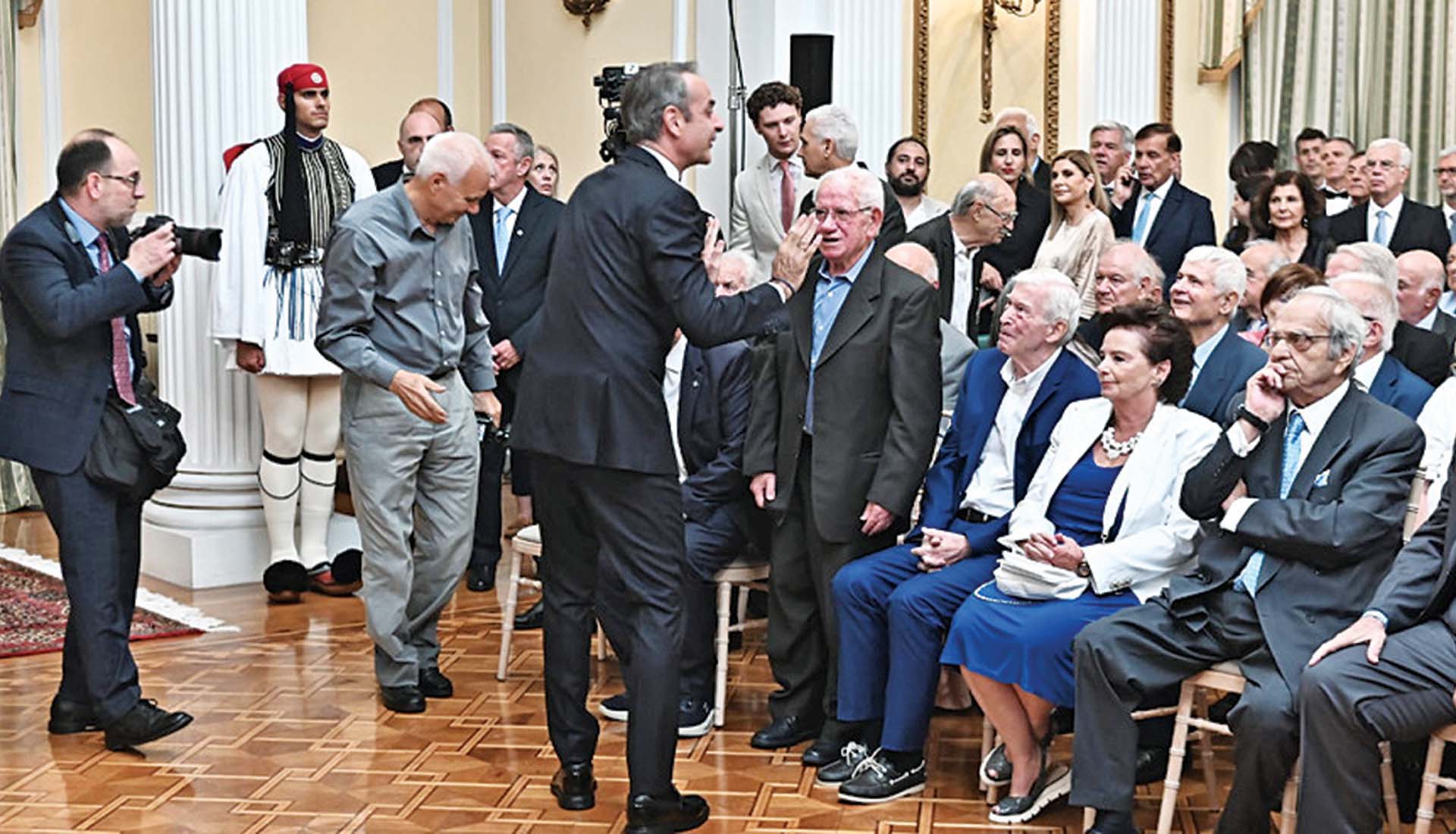 Ο έλεγχος της Κυβέρνησης: Υπόλογη κυβέρνηση για τρία σκάνδαλα