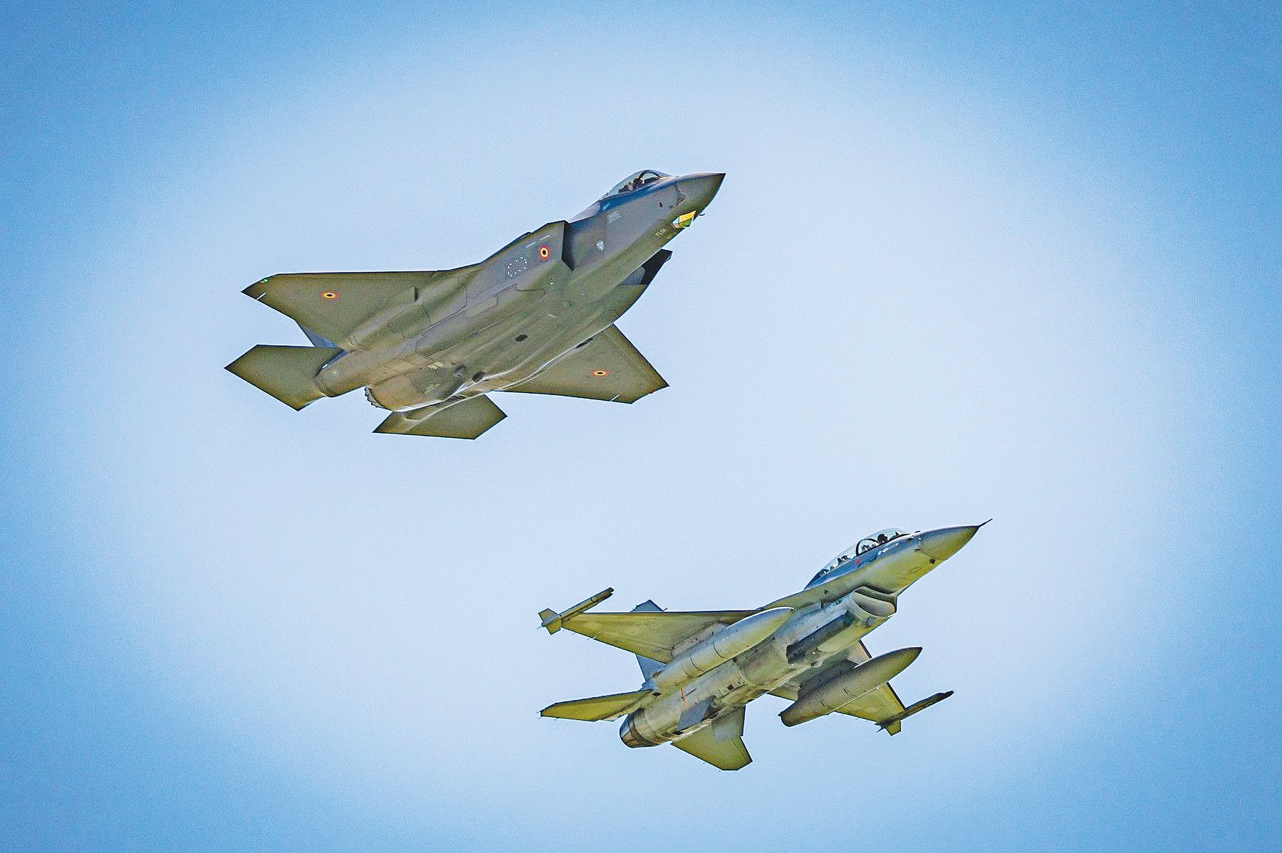 Κίνδυνος για τα F-35 από τουρκική αντιγραφή του ραντάρ των S-400