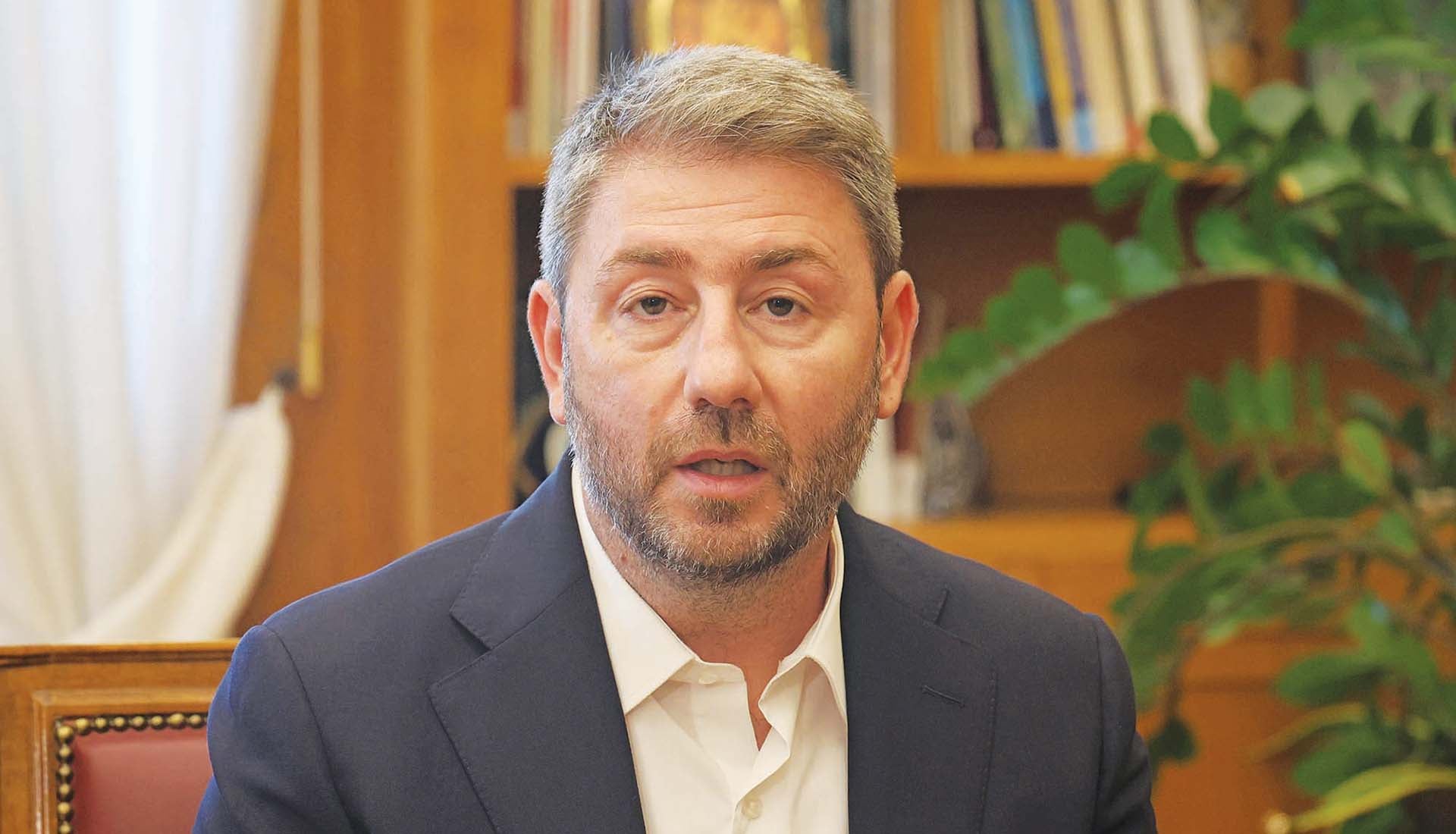 Ο Ανδρουλάκης… αποποιείται τα χρέη του ΠΑΣΟΚ
