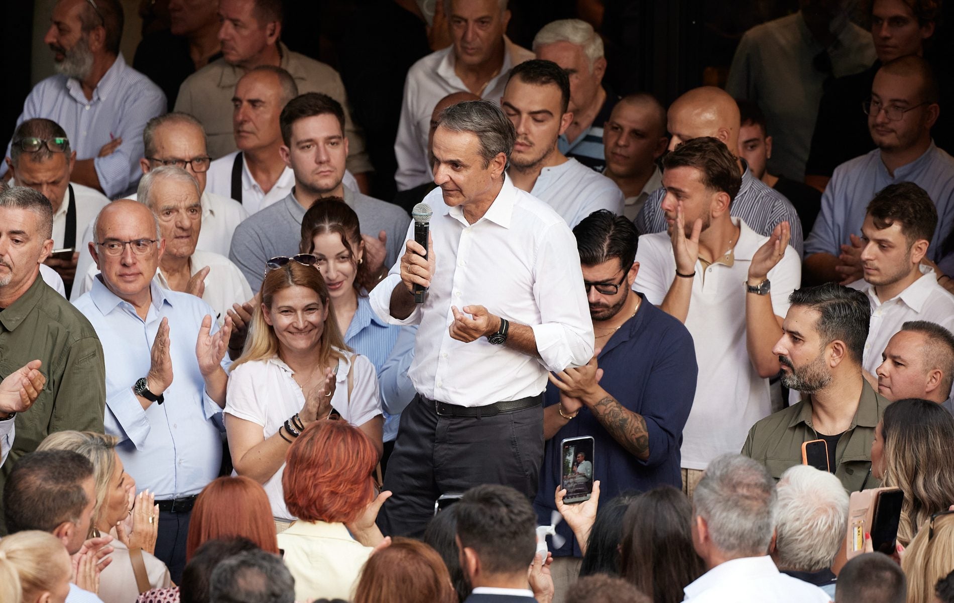 Προεκλογικό σόου Μητσοτάκη στα… συντρίμμια του λιγνίτη