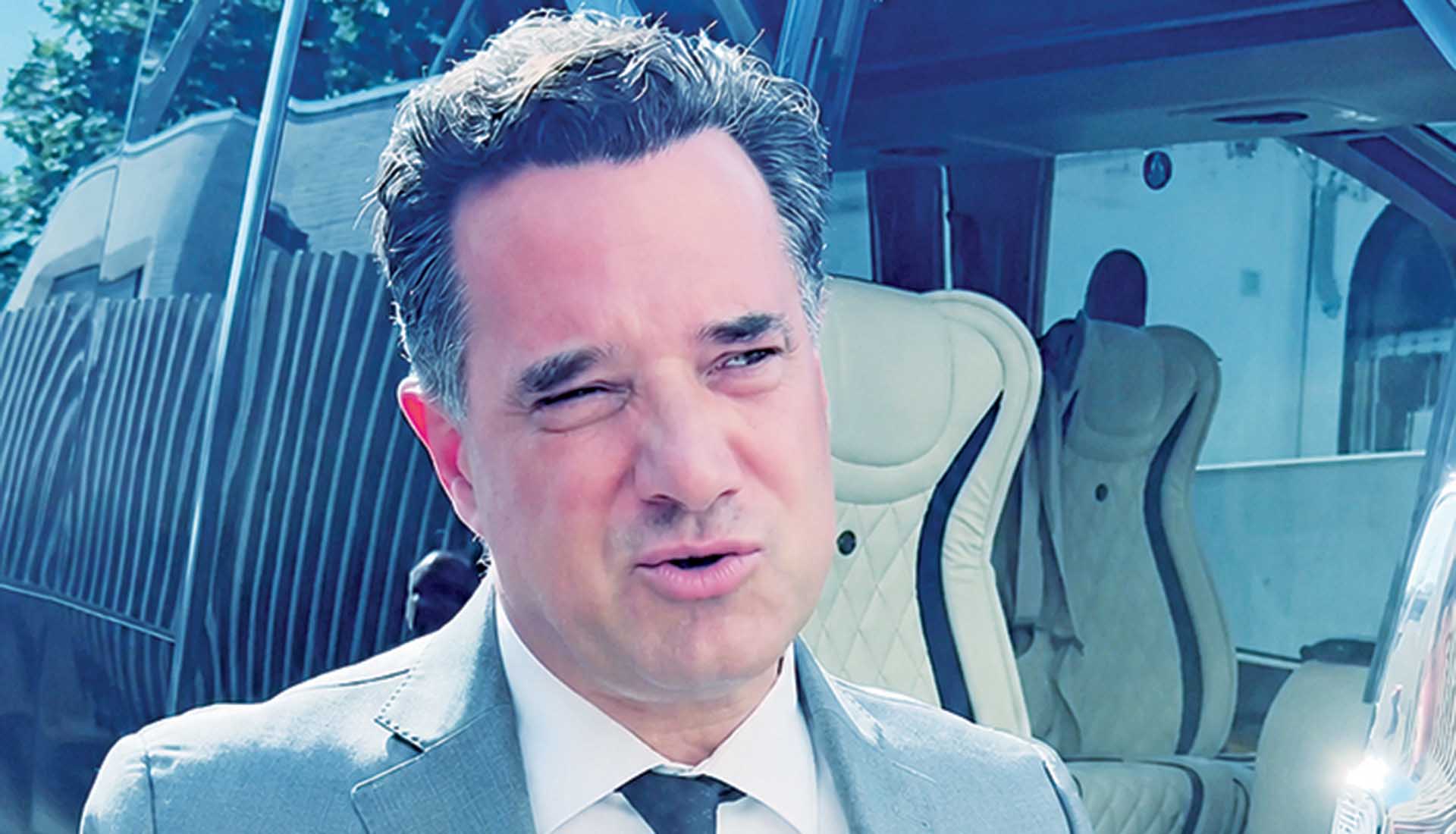 Προκαλεί ο Αδωνις: «Θα καταγράφω τους πάντες…»