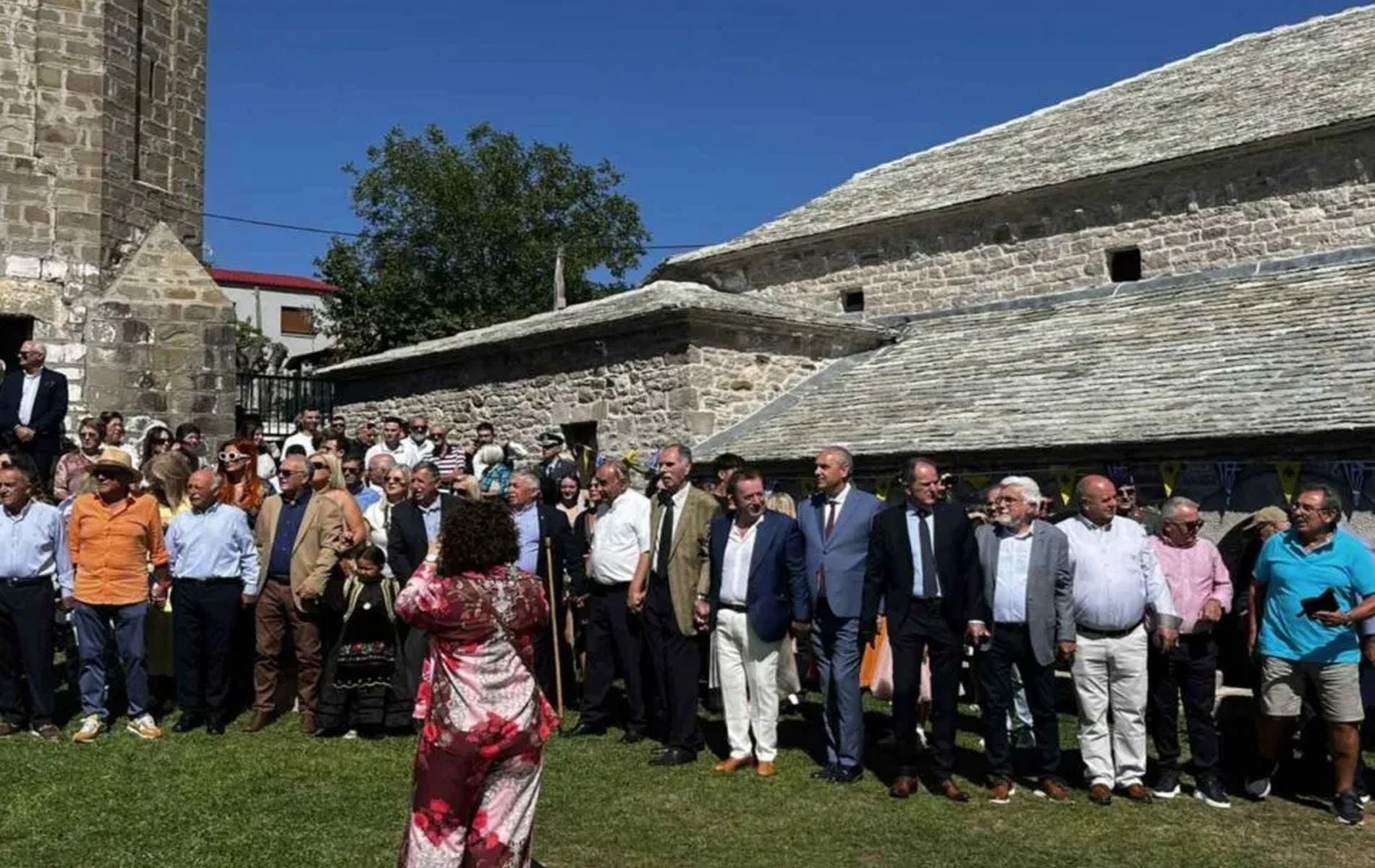 Η Σαμαρίνα συνεχίζει να «χορεύει» την κυβέρνηση
