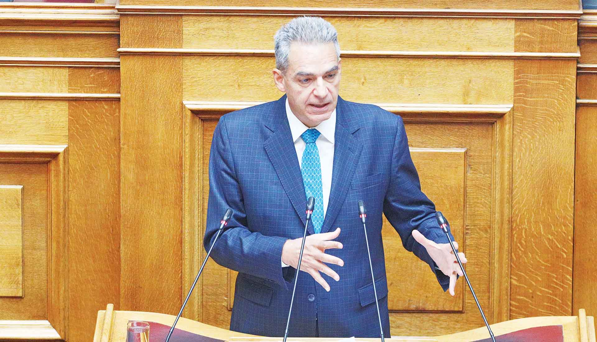 Βασιλικότερος του βασιλέως…