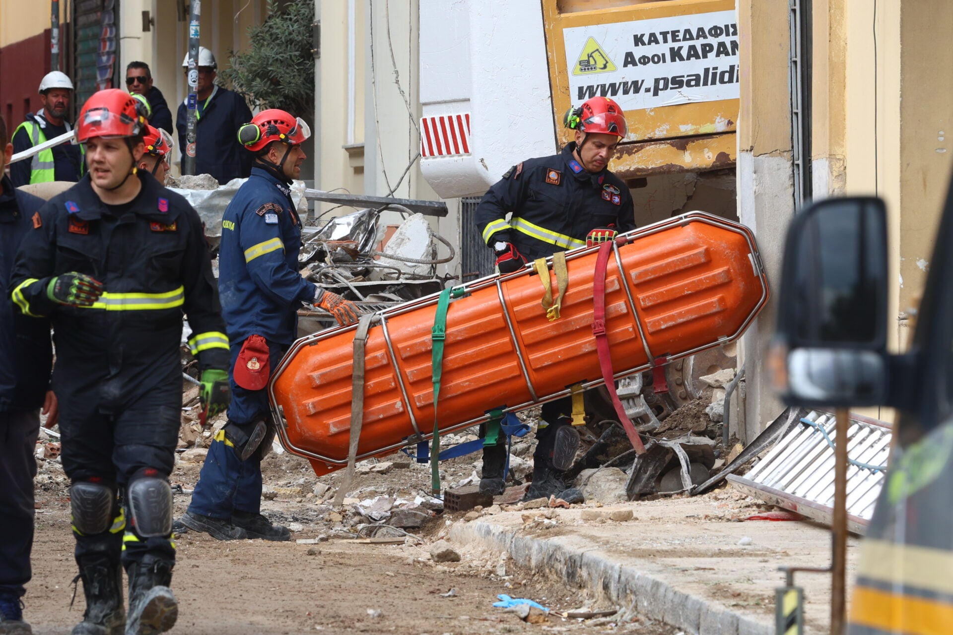 Τραγωδία στην Πλάκα: Στους τέσσερις οι νεκροί από την έκρηξη