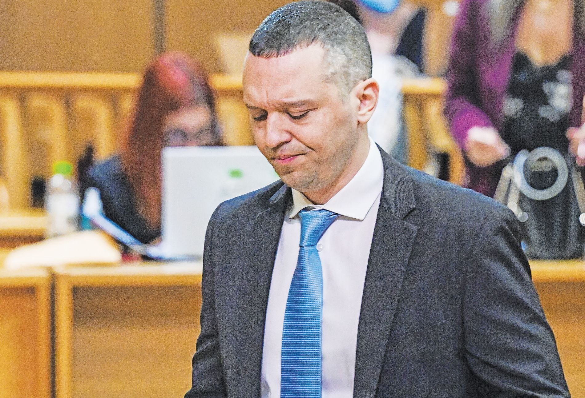 Η κυβέρνηση κλείνει το μάτι στον Κασιδιάρη