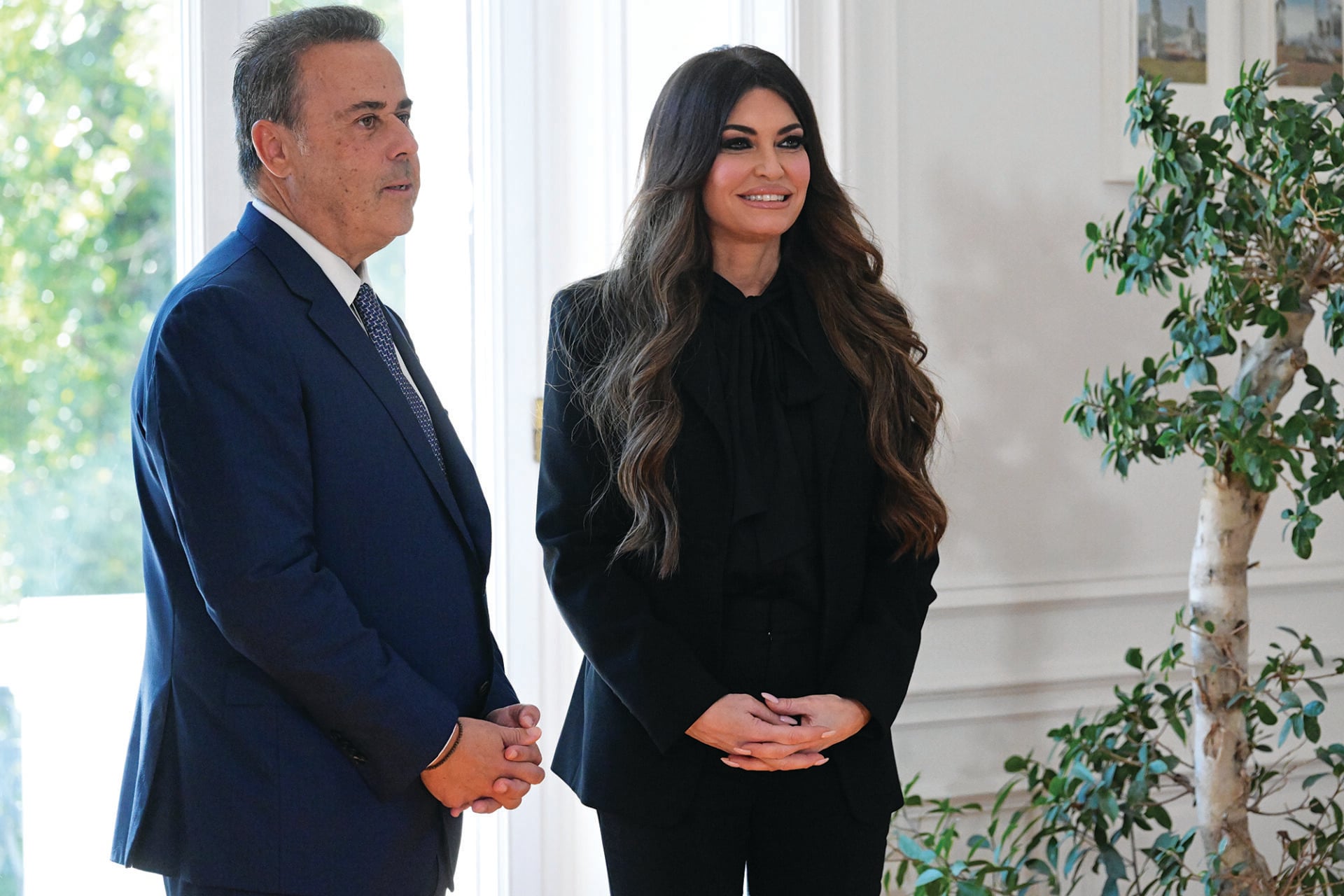Mε εξαίρεση τη «δημοκρατία»… ομερτά για τις απειλές της Γκίλφοϊλ!