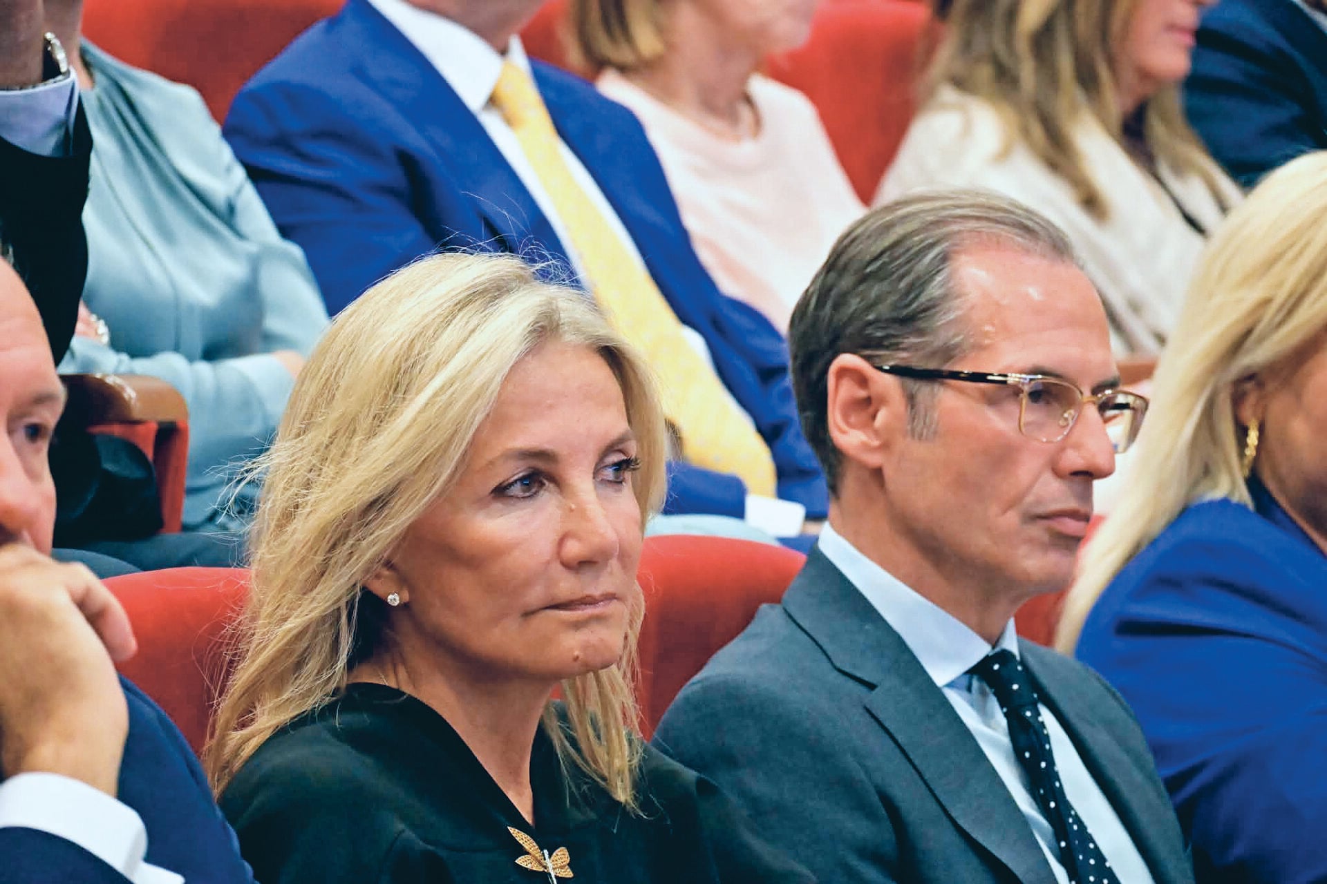 Και η Μαρέβα στο Καστελόριζο, αλλά σαν… σκιά!