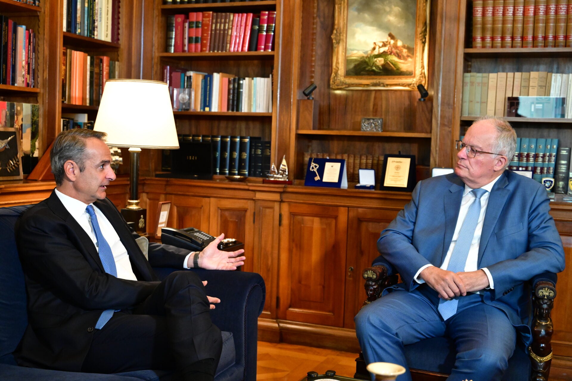 «Σωσίβιο» από Βρυξέλλες ζητά ο Μητσοτάκης για τα καύσιμα