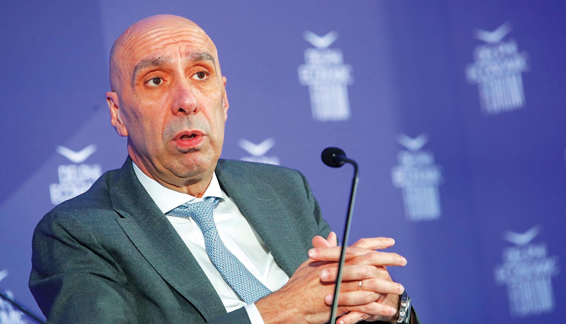 «Ζήσε, Μάη μου» για τον Μητσοτάκη και γκρίνια στη Ν.Δ.