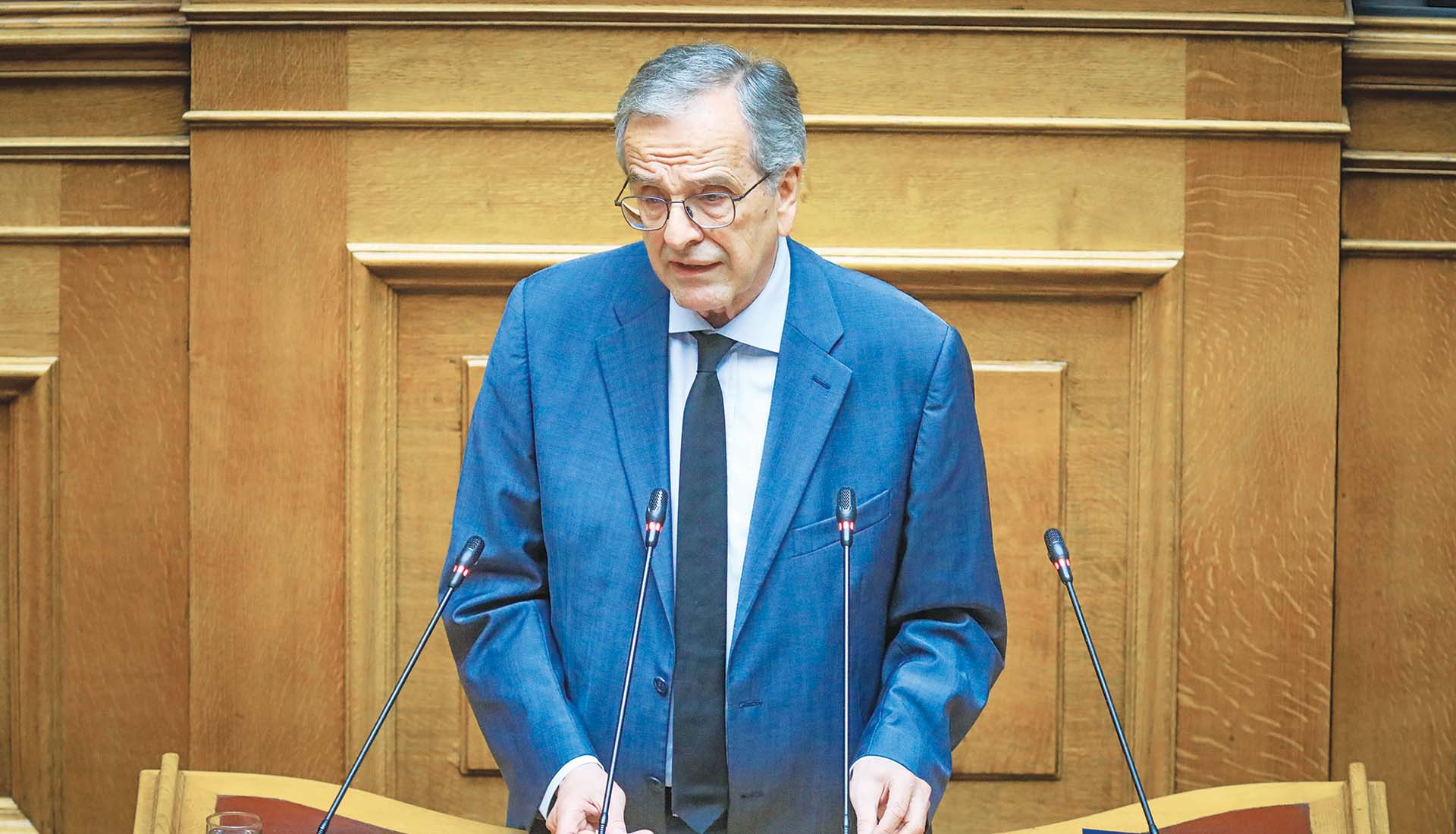 Ο «στρατός» του Α. Σαμαρά  εναντίον των παρείσακτων