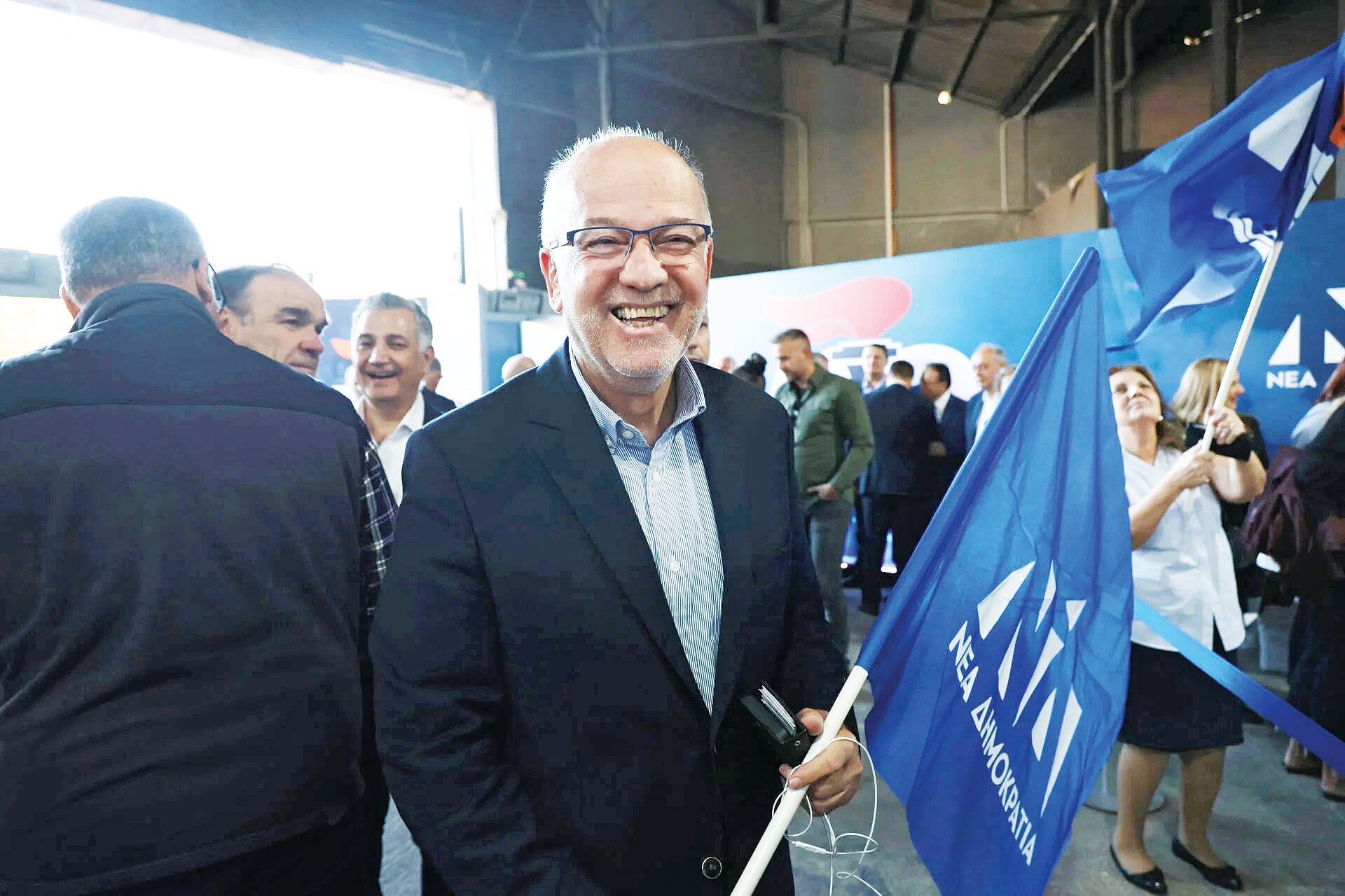 Ύβρις για την ιστορία της Ν.Δ.: Να ποιοι… γιόρτασαν με τον Μητσοτάκη