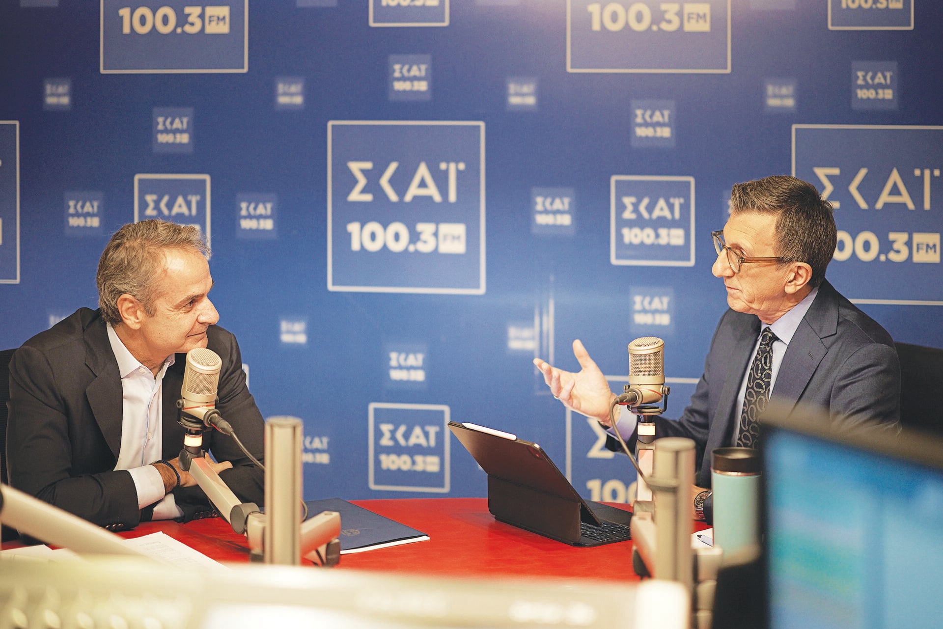 Τρικυμία εν κρανίω! Μαθήματα υποκρισίας από τον Μητσοτάκη