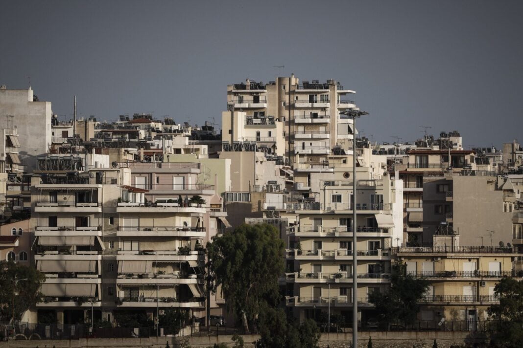 Πολυκατοικίες στο κέντρο της Αθήνας Πολυκατοικίες στο κέντρο της Αθήνας