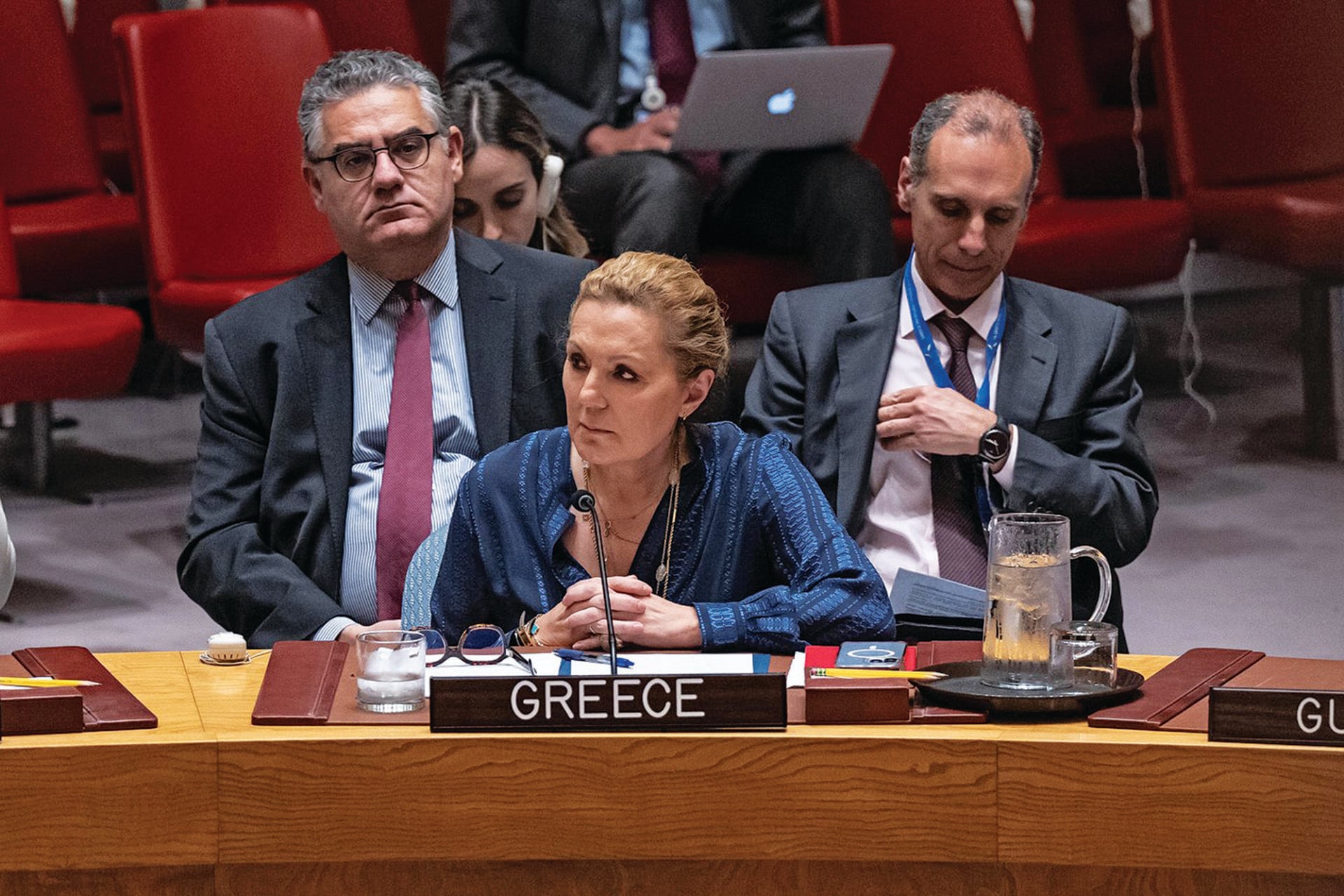 Οταν η Ελλάδα εξευτελίζεται από τους διπλωμάτες της
