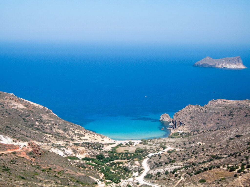 Γενική άποψη του Μύτακα στην Μήλο Γενική άποψη του Μύτακα στην Μήλο