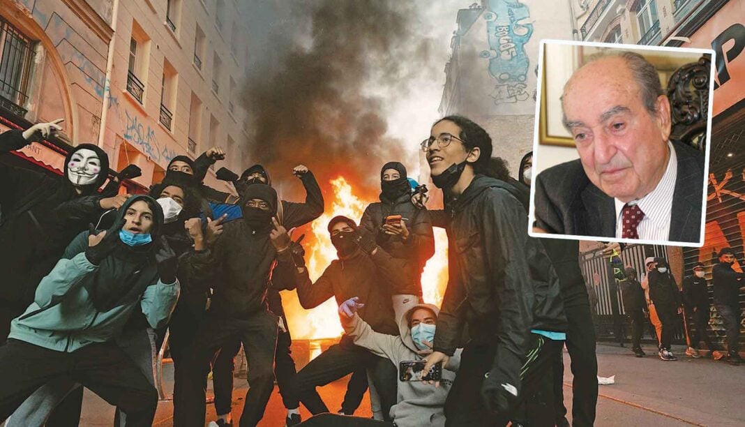 Η δημοκρατία και ο φασισμός: Μια άγνωστη εξομολόγηση Η δημοκρατία και ο φασισμός: Μια άγνωστη εξομολόγηση