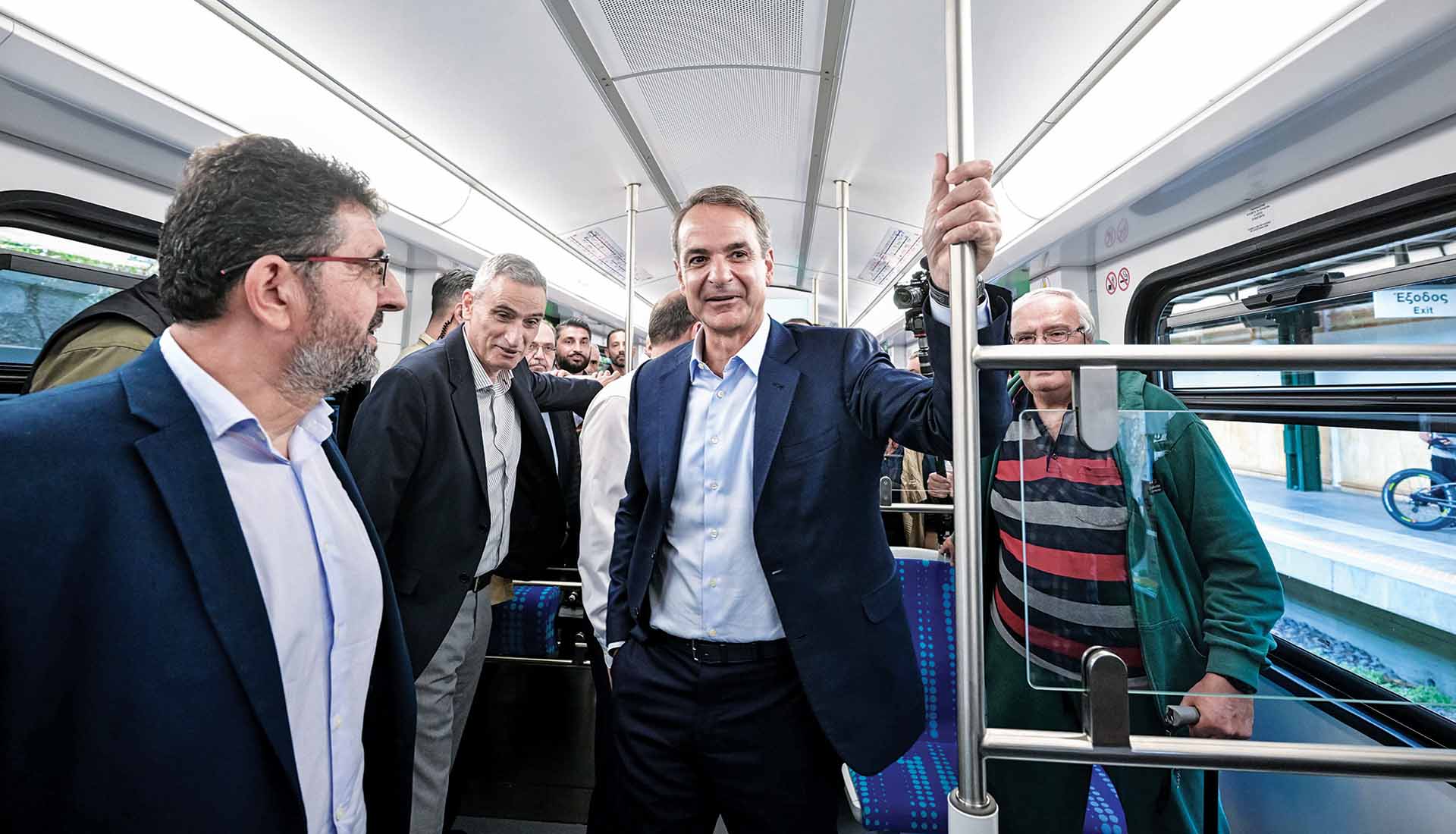 Απροκάλυπτοι εκβιασμοί από τη Ν.Δ. για να διασωθεί