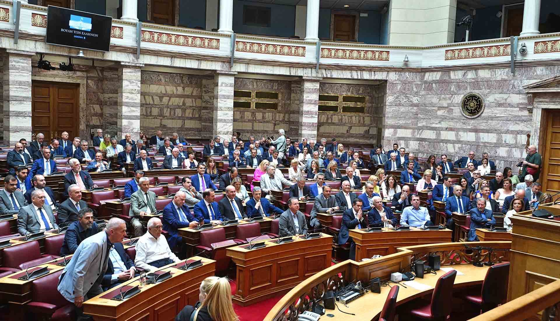 Κρίση στο Μαξίμου: Tελειώνουν οι μέρες της βασιλείας Μητσοτάκη