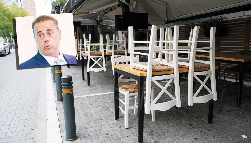 Ένα κλειστό εστιατόριο. Ένθετη ο Σταύρος Παπασταύρου Ένα κλειστό εστιατόριο. Ένθετη ο Σταύρος Παπασταύρου